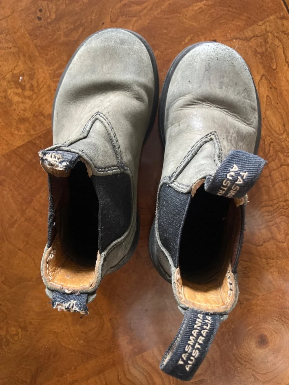 Blundstone Little Kids Chelsea Boot US Size 9-9.5